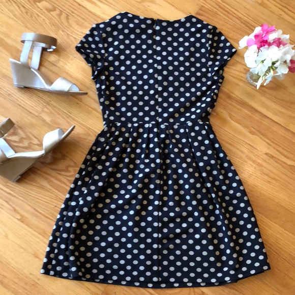 🌺 Maison Jules; Flirty & Fun, “BARBIE” Polka Dot Dress in Misses Size XS! - Picture 2 of 8